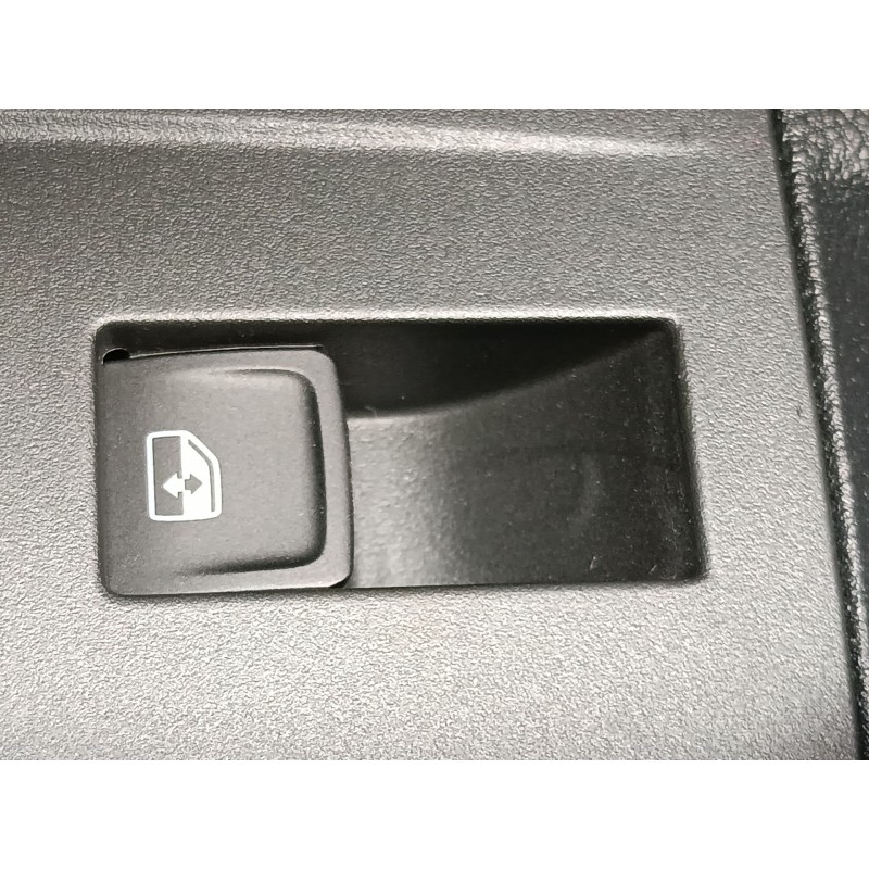 Recambio de mando elevalunas trasero izquierdo para skoda octavia iv combi nx5 1.5 tsi referencia OEM IAM   
