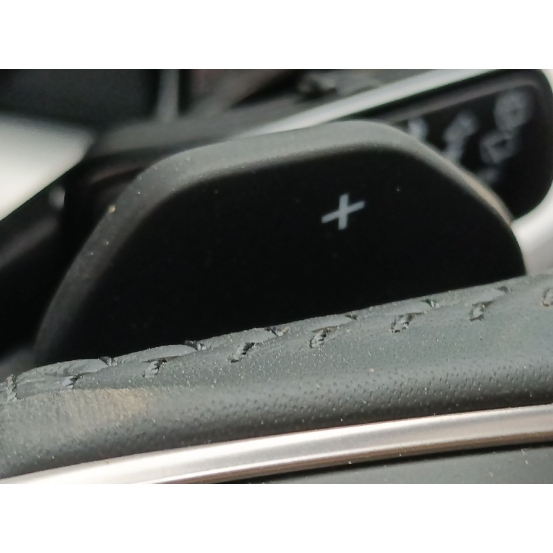 Recambio de volante para skoda octavia iv combi nx5 1.5 tsi referencia OEM IAM   