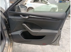 Recambio de guarnecido puerta delantera derecha para skoda octavia iv combi nx5 1.5 tsi referencia OEM IAM   