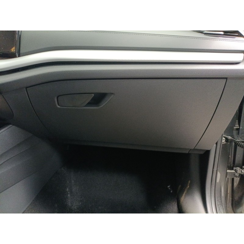 Recambio de guantera para skoda octavia iv combi nx5 1.5 tsi referencia OEM IAM   