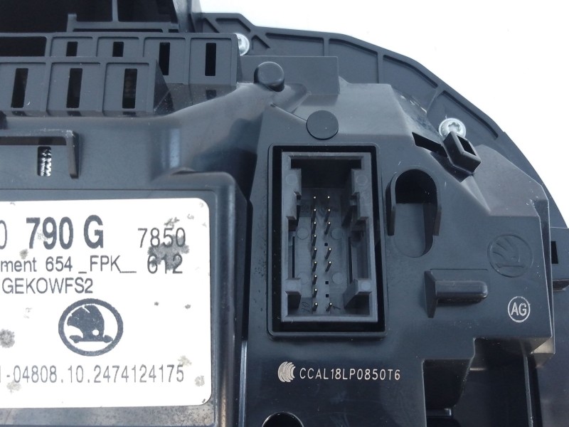 Recambio de cuadro instrumentos para skoda kamiq (nw4) 1.5 tsi referencia OEM IAM 654920790G  