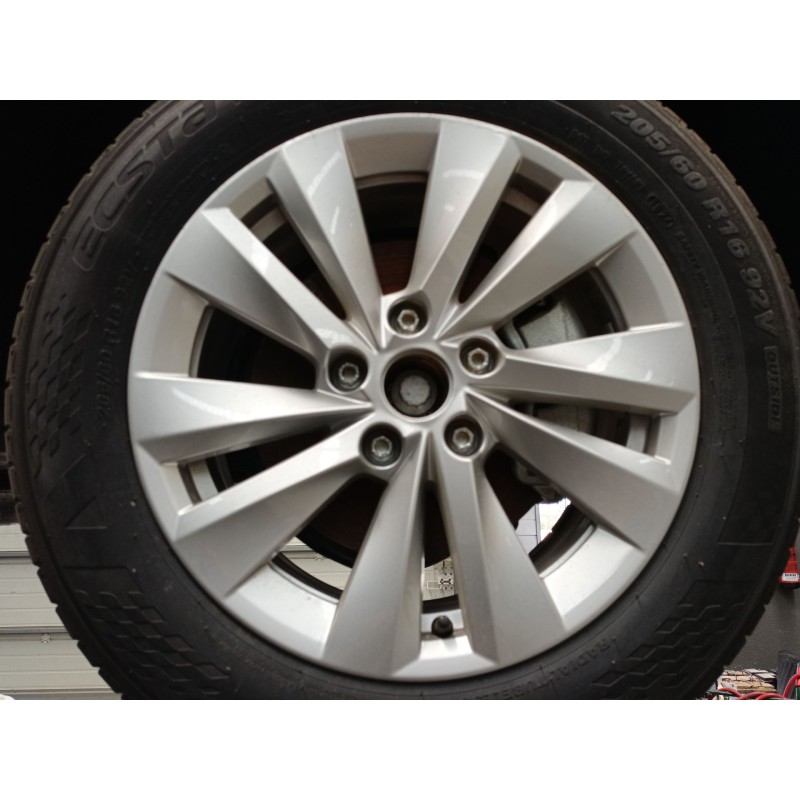 Recambio de llanta para skoda octavia iv combi nx5 1.5 tsi referencia OEM IAM 205/60/16  