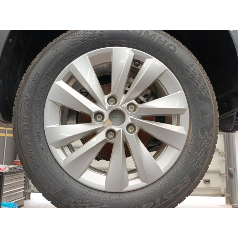 Recambio de llanta para skoda octavia iv combi nx5 1.5 tsi referencia OEM IAM 205/60/16  