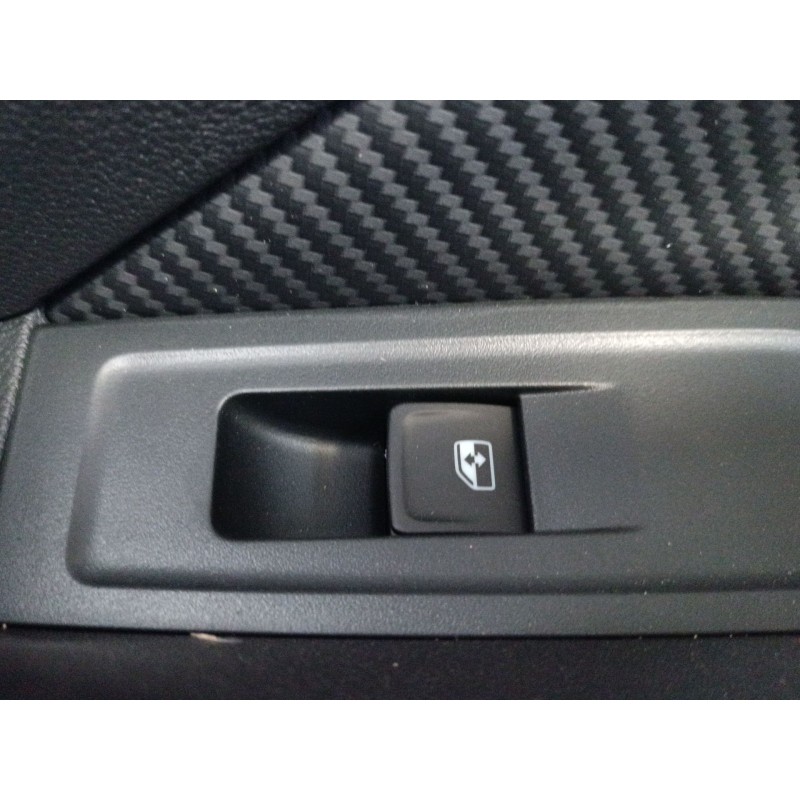 Recambio de mando elevalunas trasero derecho para skoda scala (nw1) 1.5 tsi referencia OEM IAM   