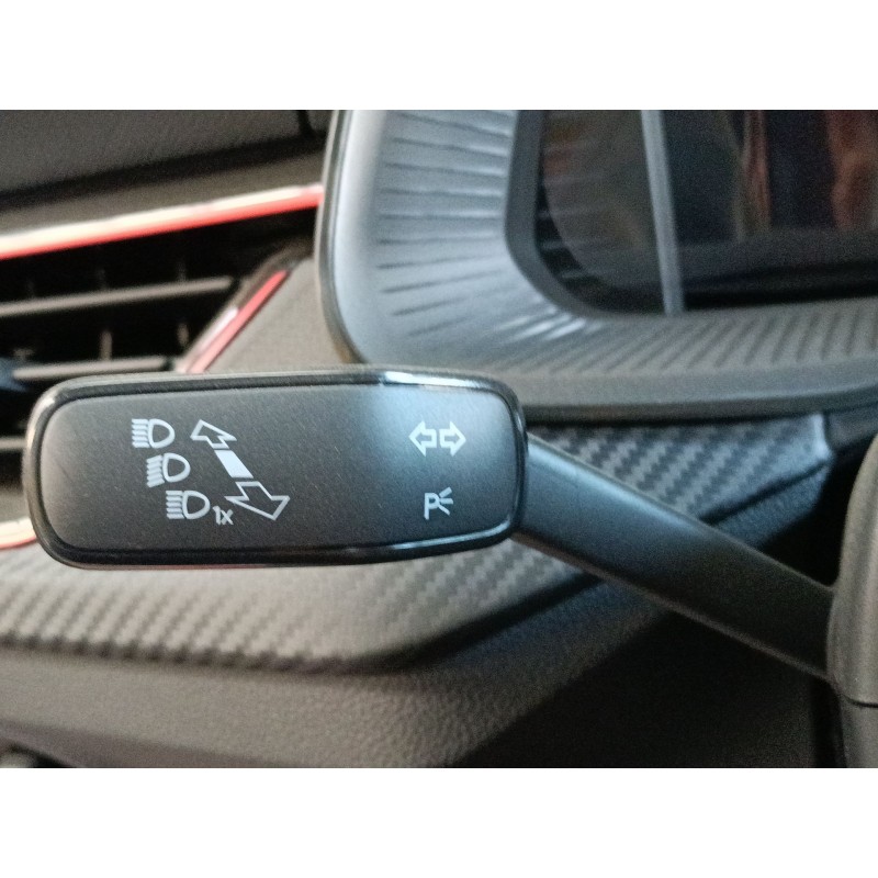 Recambio de mando intermitentes para skoda scala (nw1) 1.5 tsi referencia OEM IAM   