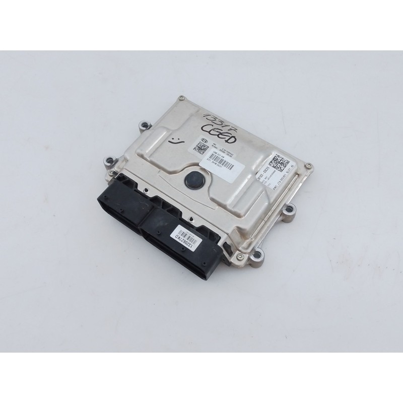Recambio de centralita motor uce para kia ceed (cd) 1.4 t-gdi referencia OEM IAM 3910303CH2 3910303CE5 