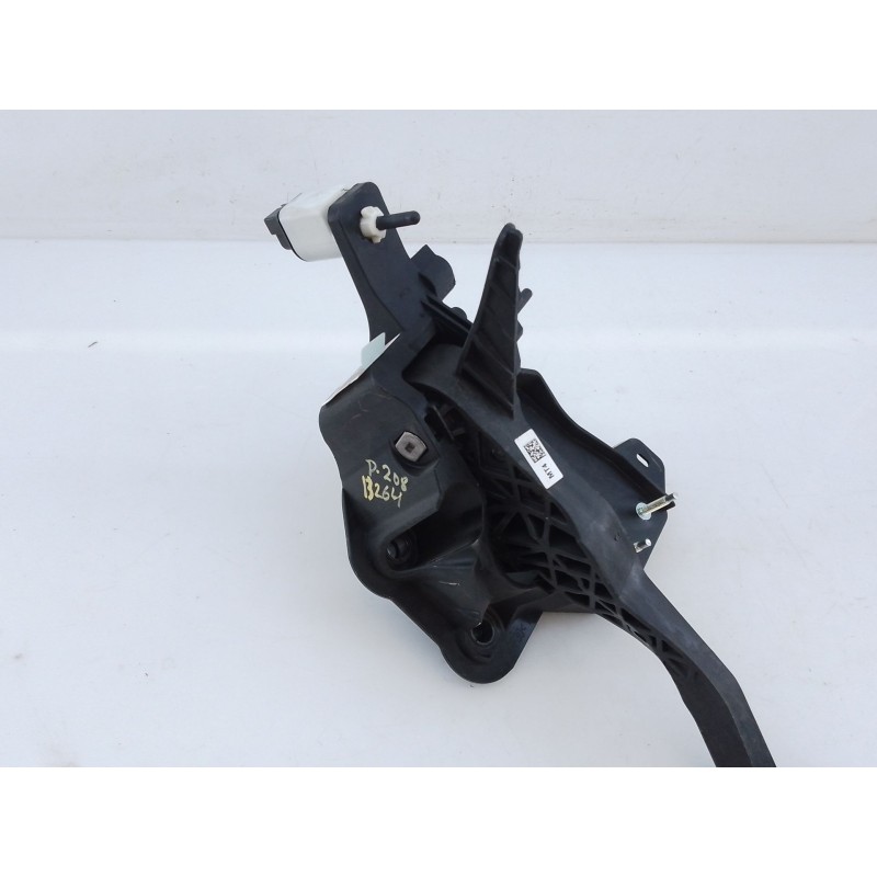 Recambio de pedal embrague para peugeot 208 ii (ub_, up_, uw_, uj_) 1.2 puretech 100 referencia OEM IAM   