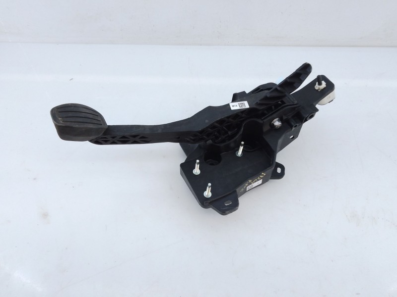 Recambio de pedal embrague para peugeot 208 ii (ub_, up_, uw_, uj_) 1.2 puretech 100 referencia OEM IAM   