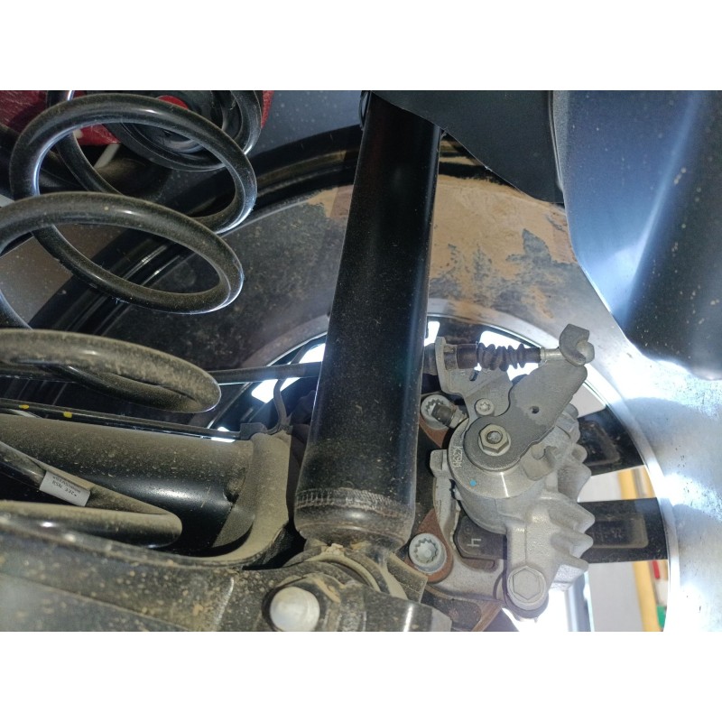Recambio de amortiguador trasero derecho para skoda scala (nw1) 1.5 tsi referencia OEM IAM   