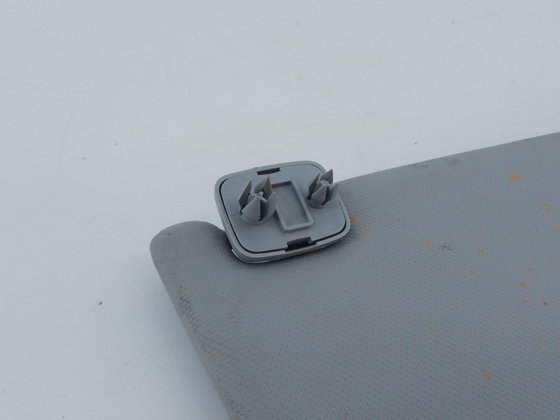 Recambio de parasol izquierdo para audi q2 q2 30 tdi referencia OEM IAM   