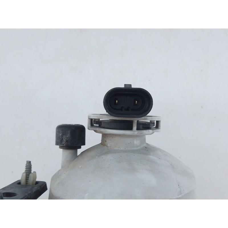 Recambio de faro antiniebla derecho para chrysler jeep cherokee (kj) 2.8 crd limited referencia OEM IAM   