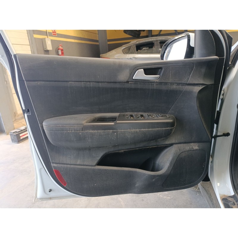 Recambio de guarnecido puerta delantera izquierda para kia sportage iv (ql, qle) 1.7 crdi referencia OEM IAM   
