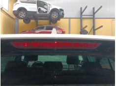 LUZ CENTRAL DE FRENO 