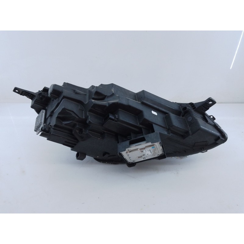 Recambio de faro derecho xenon para ford kuga st-line referencia OEM IAM   