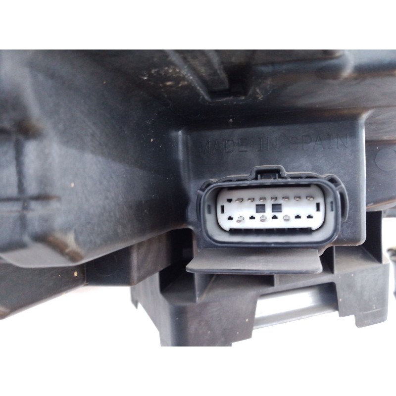 Recambio de faro derecho xenon para ford kuga st-line referencia OEM IAM   