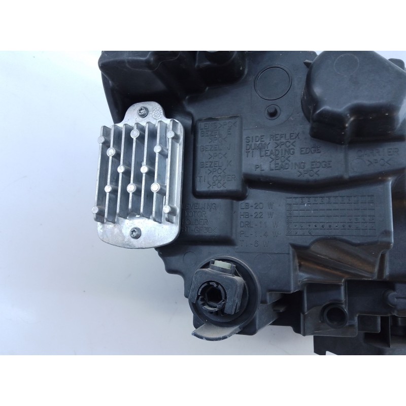 Recambio de faro derecho xenon para ford kuga st-line referencia OEM IAM   