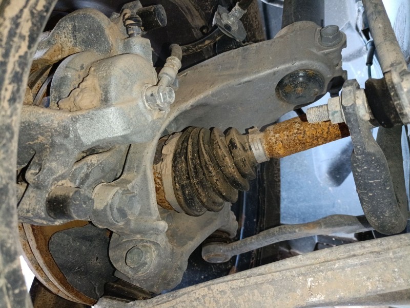 Recambio de mangueta delantera derecha para nissan qashqai iii (j12) 1.3 dig-t referencia OEM IAM   