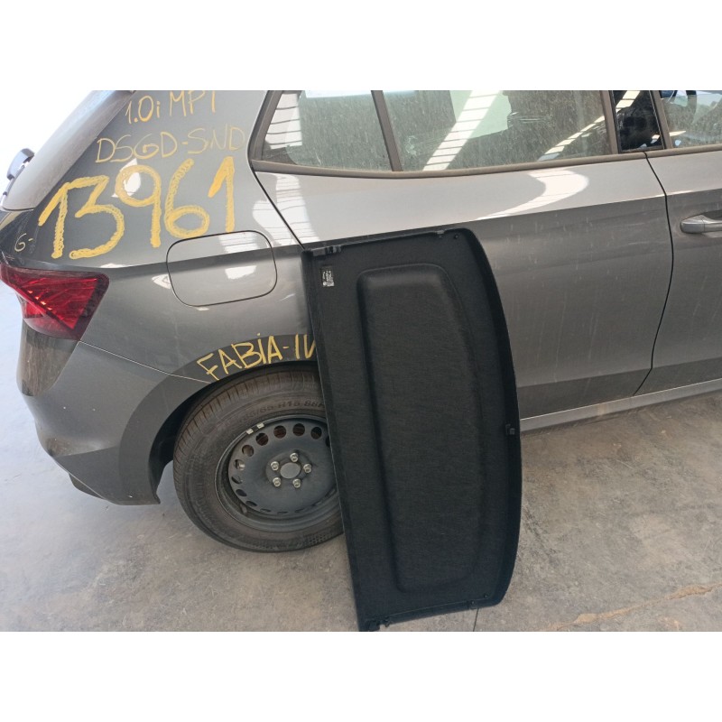 Recambio de bandeja trasera para skoda fabia iv (pj3) 1.0 mpi referencia OEM IAM   
