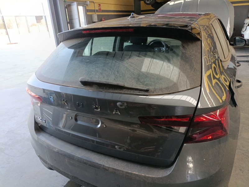 Recambio de porton trasero para skoda fabia iv (pj3) 1.0 mpi referencia OEM IAM   