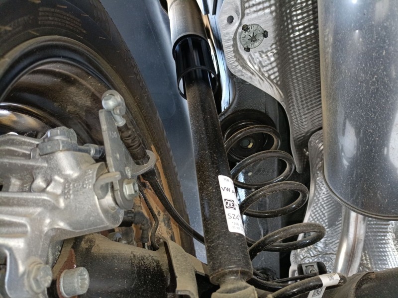 Recambio de amortiguador trasero izquierdo para skoda fabia iv (pj3) 1.0 mpi referencia OEM IAM 2Q0512013DM  