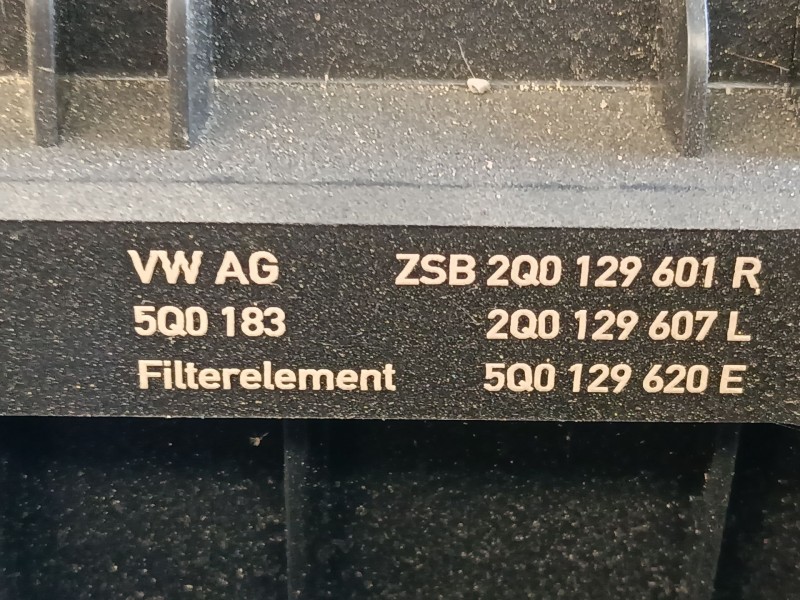 Recambio de filtro aire para skoda fabia iv (pj3) 1.0 mpi referencia OEM IAM 5Q0129620E  