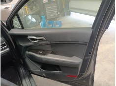 GUARNECIDO PUERTA DELANTERA DERECHA 