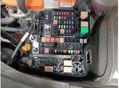 CAJA RELES / FUSIBLES 