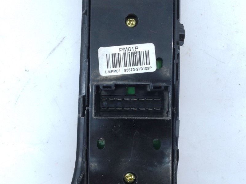 Recambio de mando elevalunas delantero izquierdo para hyundai ix35 style awd referencia OEM IAM   