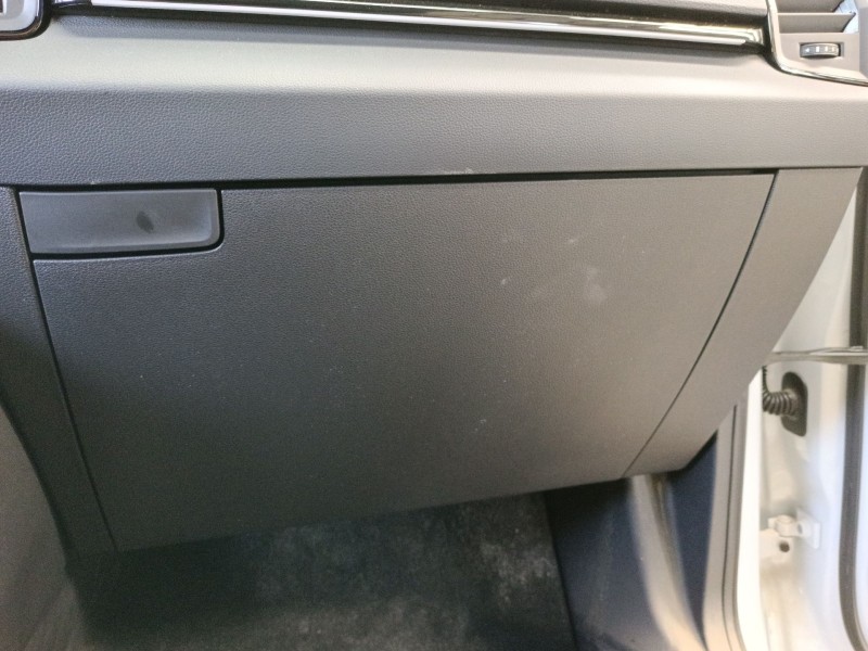 Recambio de guantera para skoda karoq 2.0 tdi nu7 referencia OEM IAM   