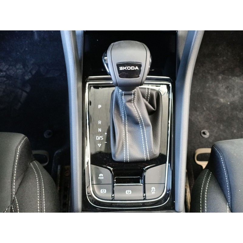 Recambio de palanca cambio para skoda karoq 2.0 tdi nu7 referencia OEM IAM   