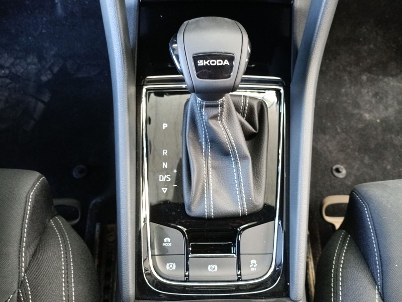 Recambio de palanca cambio para skoda karoq 2.0 tdi nu7 referencia OEM IAM   