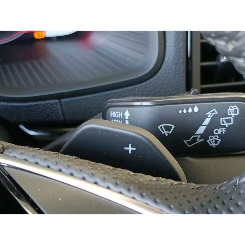 Recambio de volante para skoda karoq 2.0 tdi nu7 referencia OEM IAM   