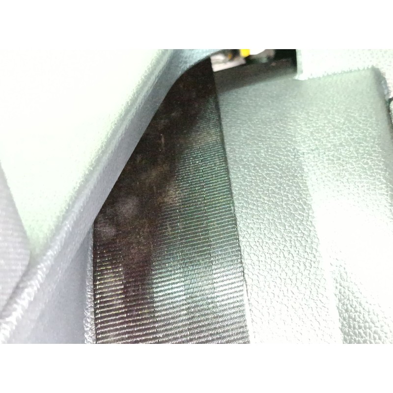 Recambio de cinturon seguridad trasero derecho para skoda karoq 2.0 tdi nu7 referencia OEM IAM   