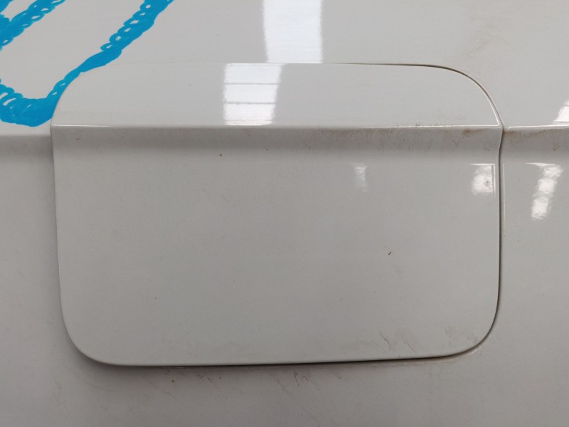 Recambio de tapa exterior combustible para skoda karoq 2.0 tdi nu7 referencia OEM IAM   