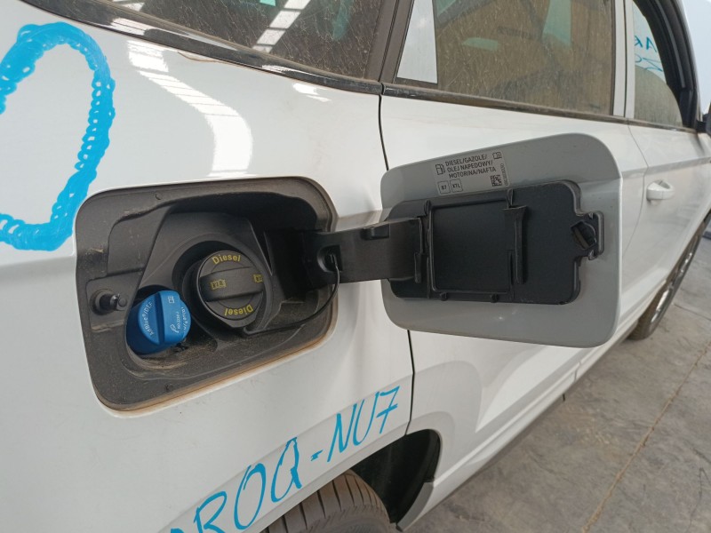 Recambio de tapa exterior combustible para skoda karoq 2.0 tdi nu7 referencia OEM IAM   