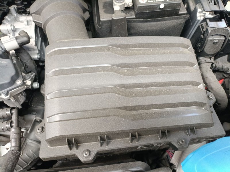 Recambio de filtro aire para skoda karoq 2.0 tdi nu7 referencia OEM IAM   