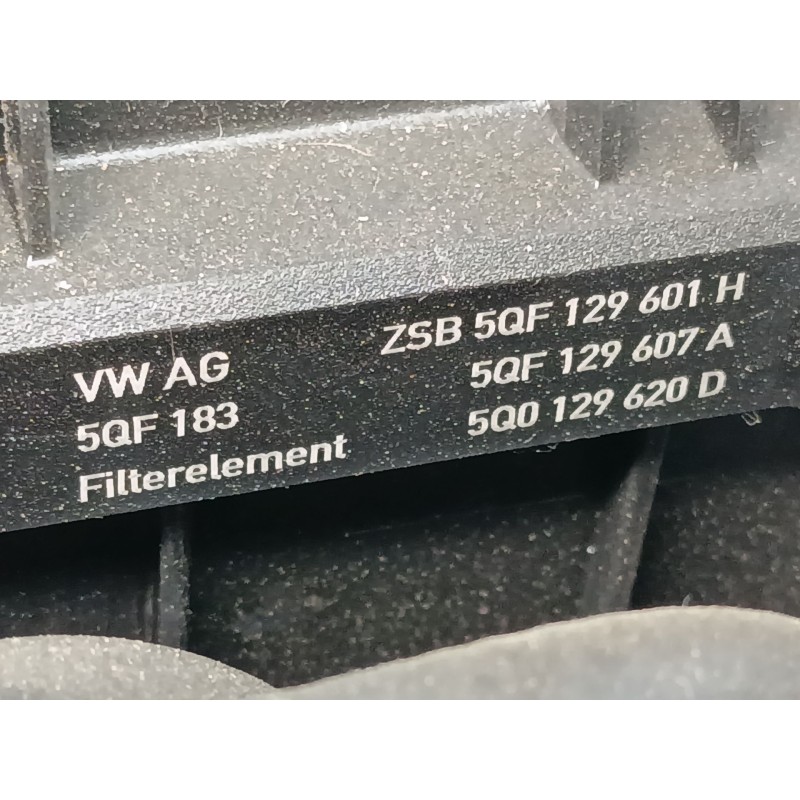Recambio de filtro aire para skoda karoq 2.0 tdi nu7 referencia OEM IAM   