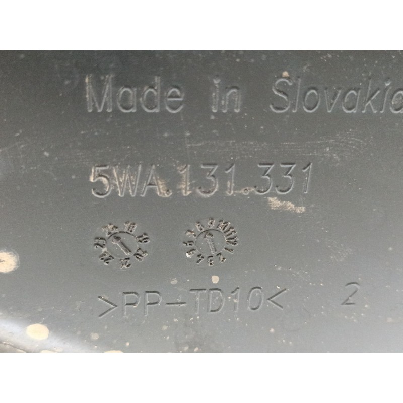 Recambio de adblue para skoda karoq 2.0 tdi nu7 referencia OEM IAM 5WA131331  