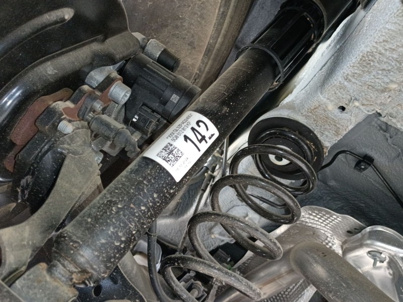Recambio de amortiguador trasero izquierdo para skoda karoq 2.0 tdi nu7 referencia OEM IAM 5Q0512013KP  