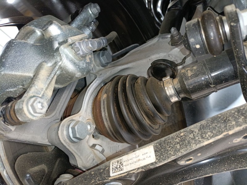 Recambio de mangueta delantera derecha para skoda karoq 2.0 tdi nu7 referencia OEM IAM   