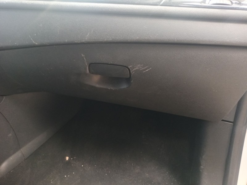 Recambio de guantera para renault megane iii hatchback (bz0/1_, b3_) 1.5 dci referencia OEM IAM   