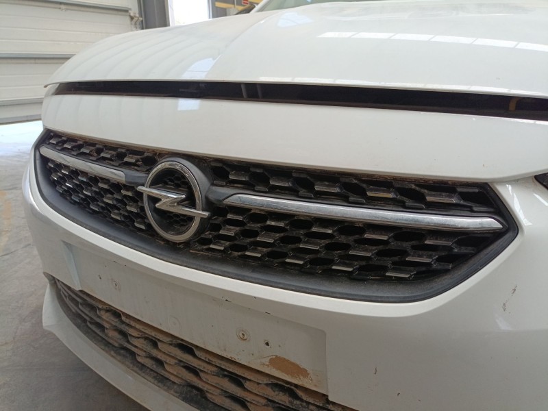 Recambio de rejilla delantera para opel corsa f (p2jo) 1.2 (68) referencia OEM IAM   