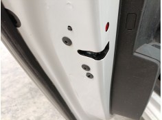 CERRADURA PUERTA TRASERA IZQUIERDA 