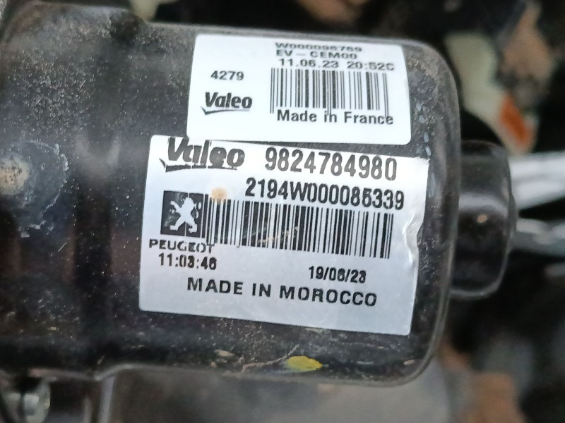 Recambio de motor limpia delantero para opel corsa f (p2jo) 1.2 (68) referencia OEM IAM 9824784980  