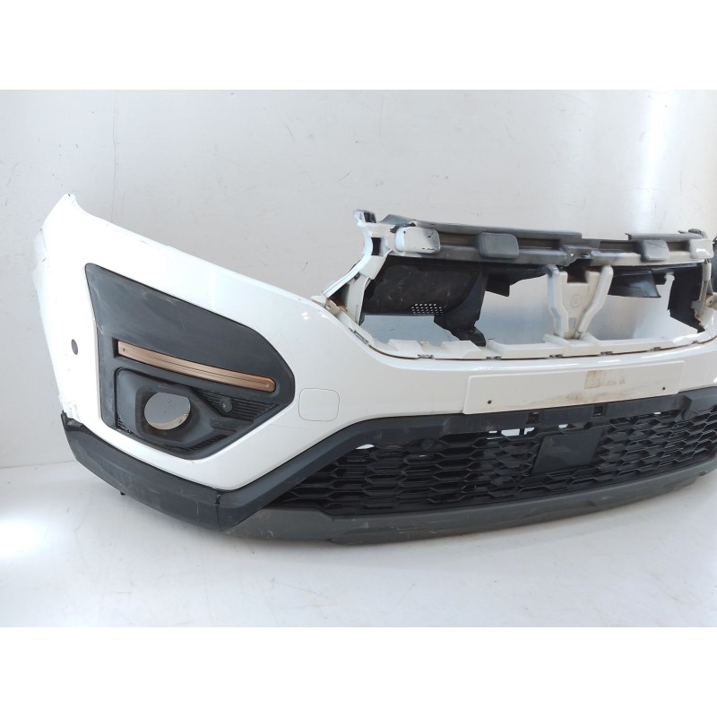 Recambio de paragolpes delantero para dacia sandero iii stepaway referencia OEM IAM   