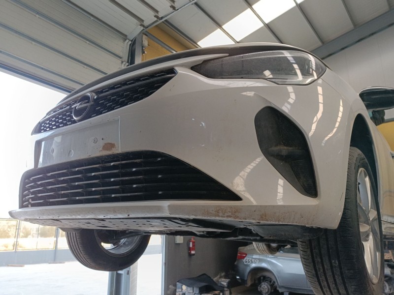 Recambio de paragolpes delantero para opel corsa f (p2jo) 1.2 (68) referencia OEM IAM   