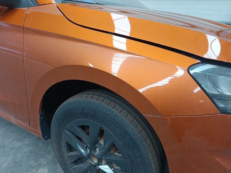 Recambio de aleta delantera derecha para skoda fabia iv (pj3) 1.0 tsi referencia OEM IAM   