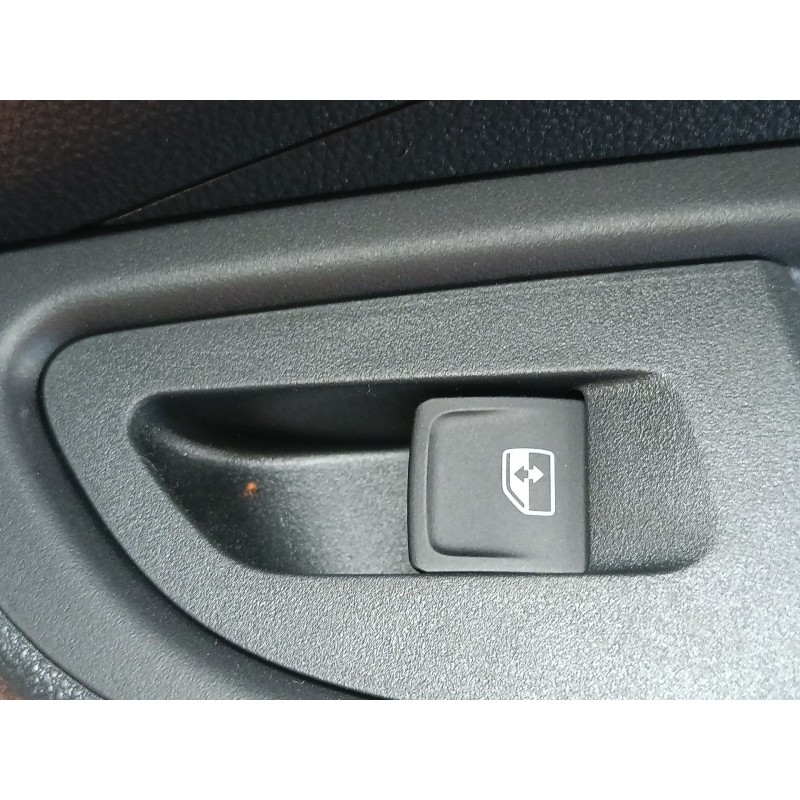 Recambio de mando elevalunas trasero derecho para skoda fabia iv (pj3) 1.0 tsi referencia OEM IAM   