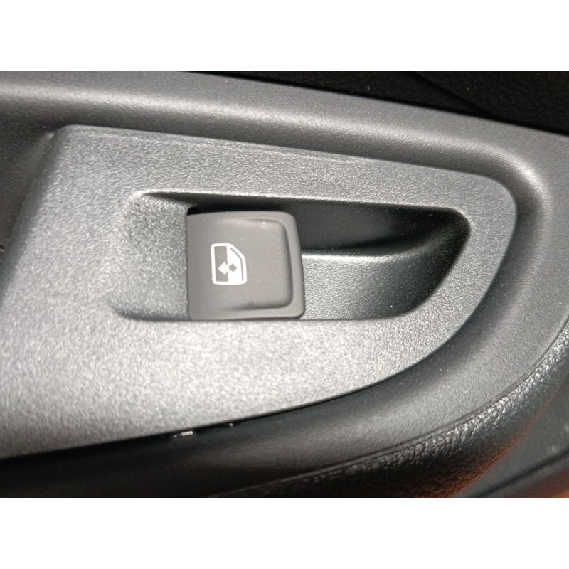 Recambio de mando elevalunas trasero izquierdo para skoda fabia iv (pj3) 1.0 tsi referencia OEM IAM   