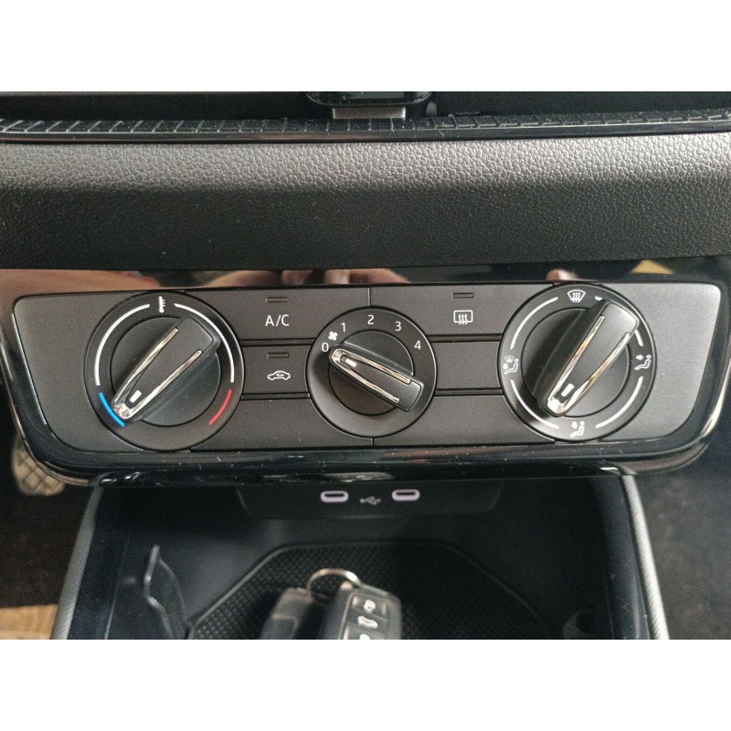 Recambio de mando calefaccion / aire acondicionado para skoda fabia iv (pj3) 1.0 tsi referencia OEM IAM   